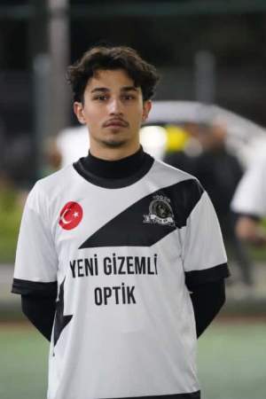 Emirhan Karayanık