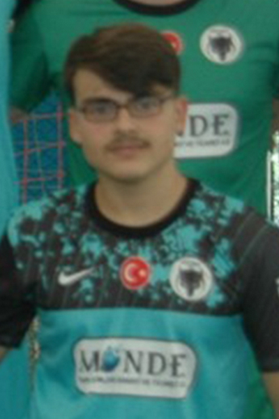 Oyuncu
