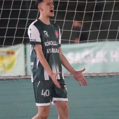 Oyuncu