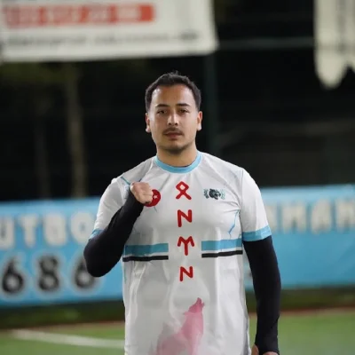 Oyuncu